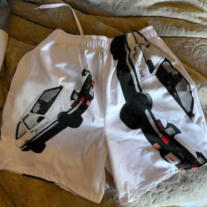BEAT® Unisex Shorts (10 pieces for sale)