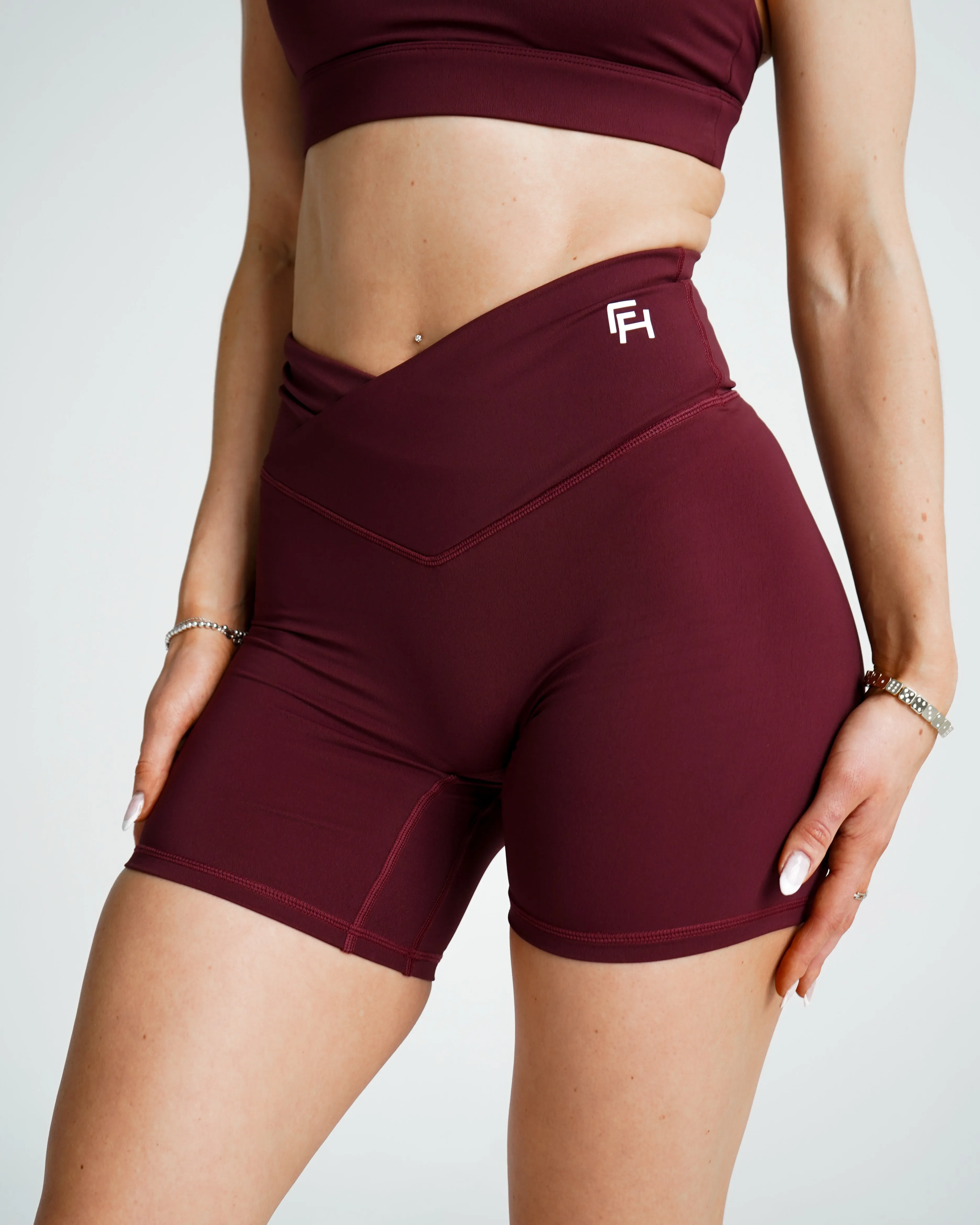 Impact V-Waist Biker Shorts 6” - Wine