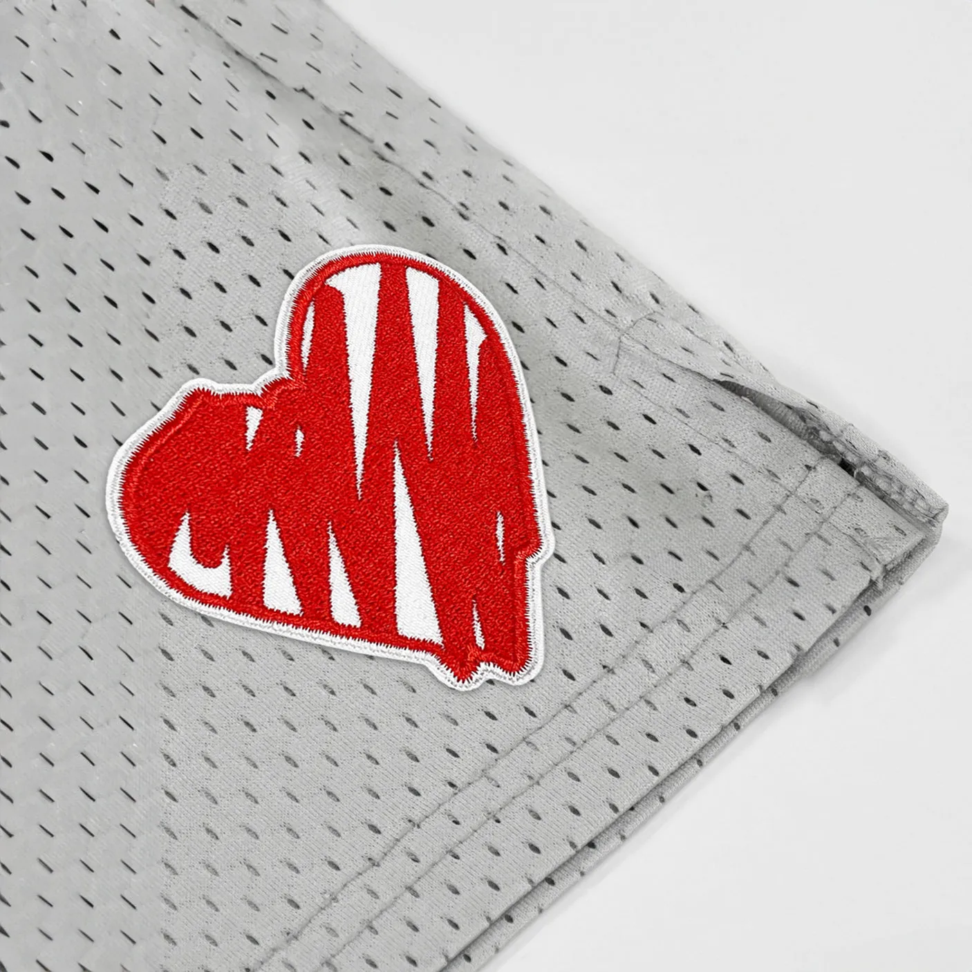 Momma Heart Patch Shorts - 7"