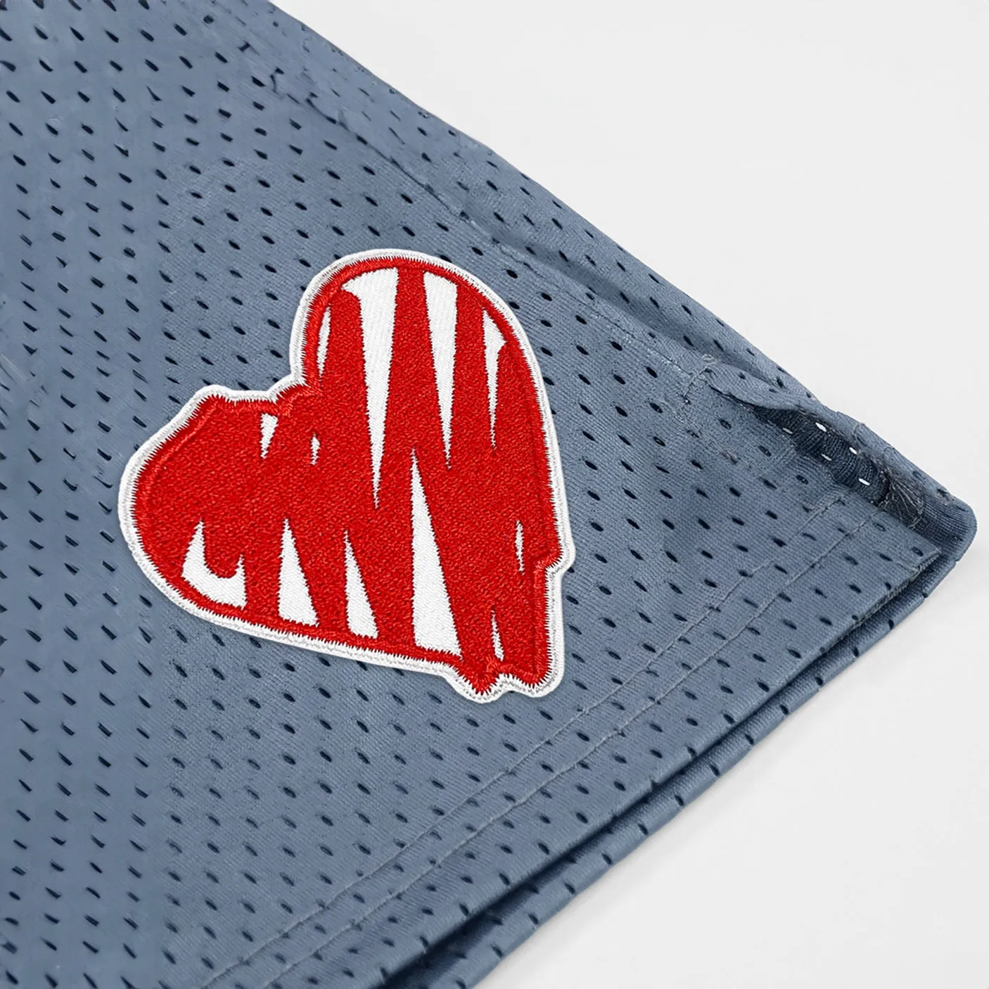 Momma Heart Patch Shorts - 7"