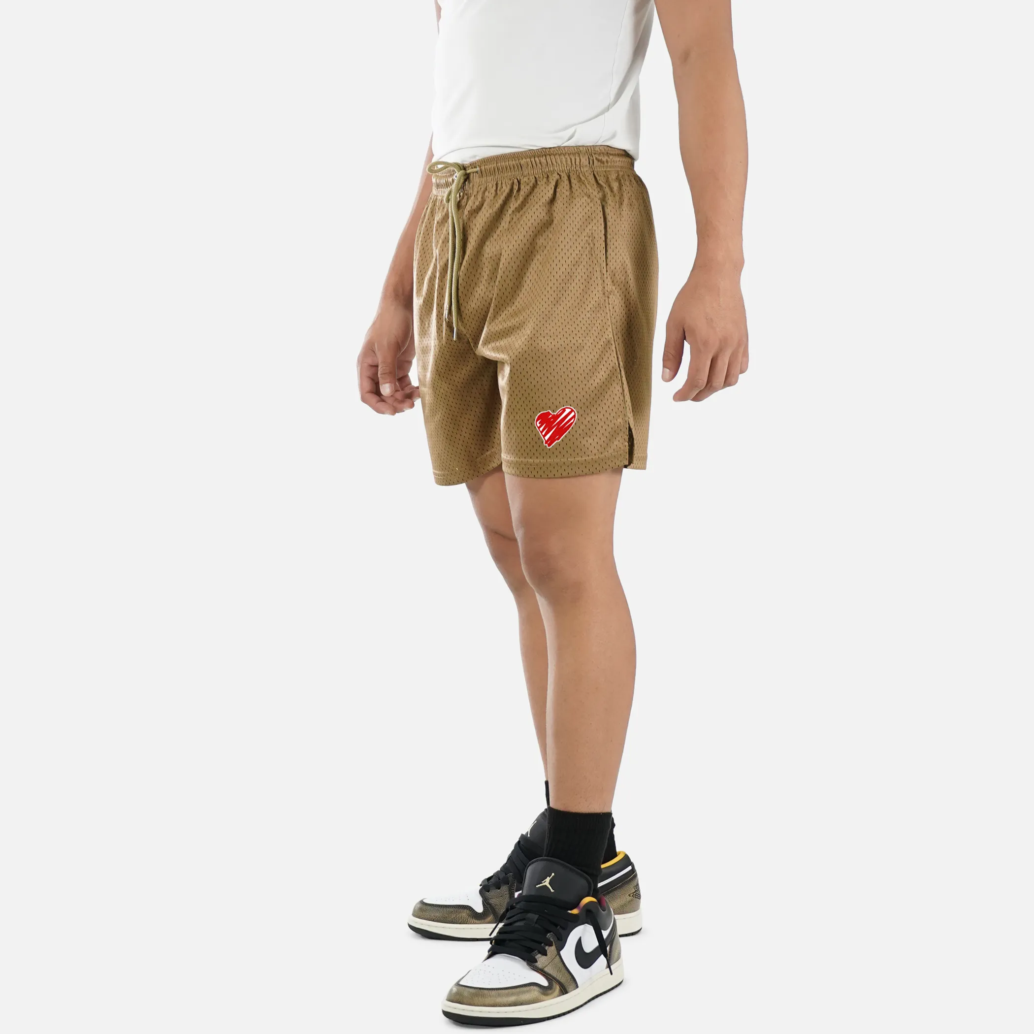 Momma Heart Patch Shorts - 7"