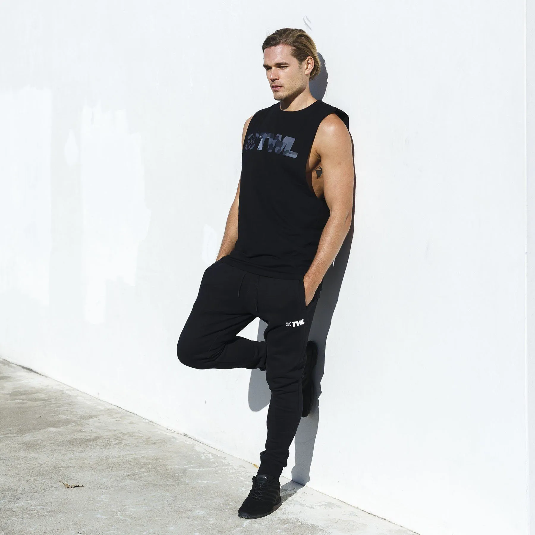 The WOD Life - Men's Classics Gunship Muscle Tank - Black/Camo