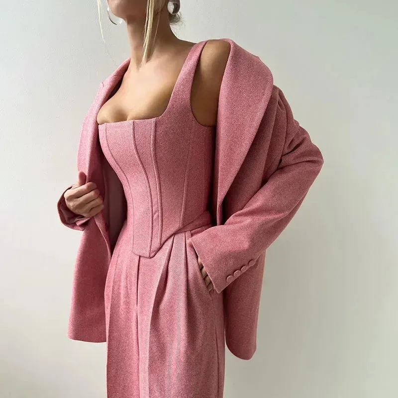 Trendy 3-Piece Women’s Structured Suit with Corset Top & Blazer